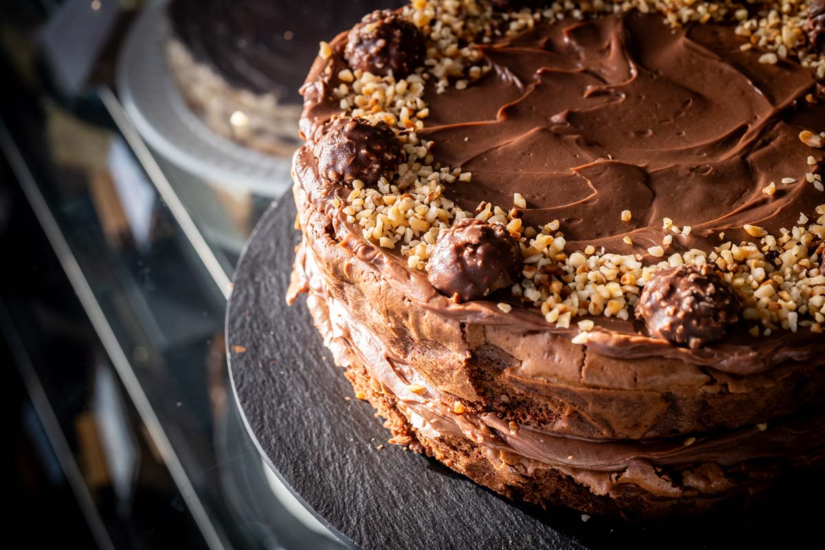Cake with Ferrero Rocher