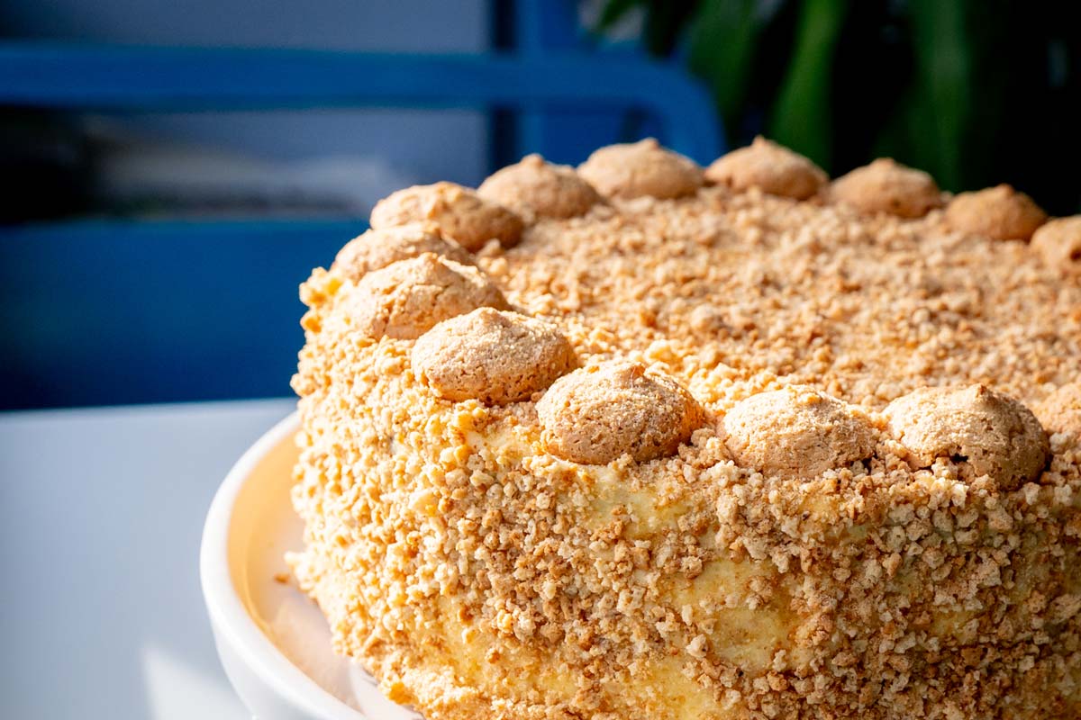 Amaretto cake